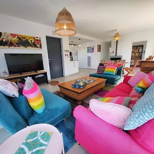Gite Coquet Et Colore Au Hébergement de vacances